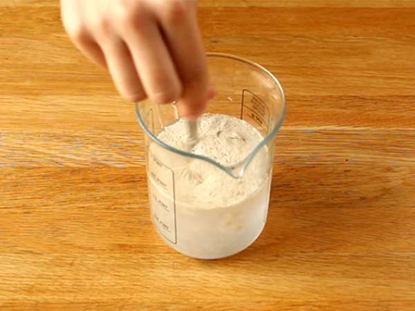 Mocarela in rožmarinovi prepečenci - Priprava korak 1