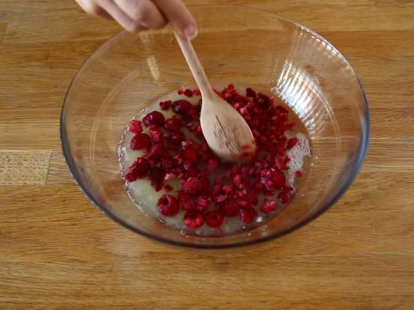 Šampanjska juha z malinami - Priprava korak 1