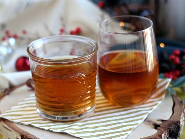 Wassail, pikantni božični koktajl - Priprava korak 3