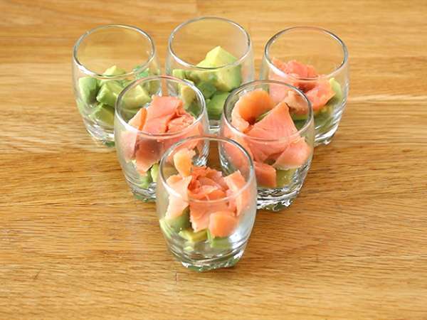 Dimljeni losos in avokado verrines - Priprava korak 4