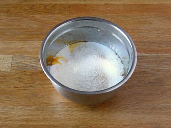 Kokosova krema v mikrovalovni pečici v 8 minutah - Priprava korak 2