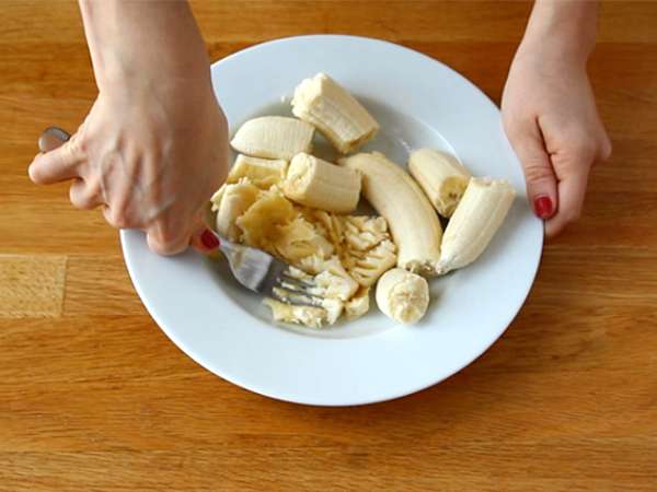 Banana in čokoladna torta - veganska in brez glutena - Priprava korak 1