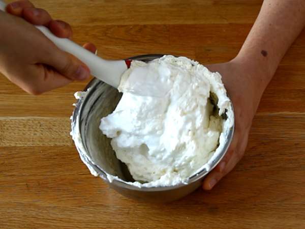 Enostaven limonin mousse - Priprava korak 3