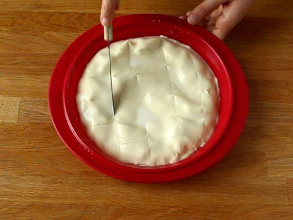 Špinača, rikota in jajčna pita - italijanska Torta Pasqualina - Priprava korak 7