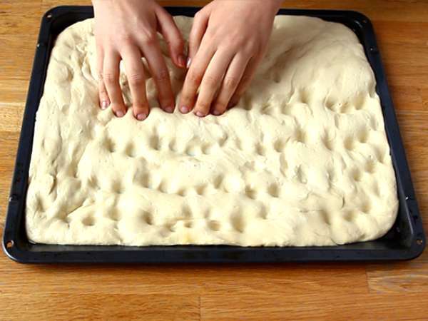 Cvetovi focaccia - umetnost focaccia - Priprava korak 5