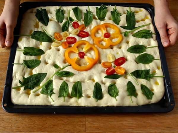 Cvetovi focaccia - umetnost focaccia - Priprava korak 8