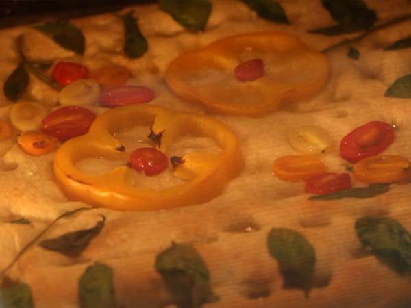 Cvetovi focaccia - umetnost focaccia - Priprava korak 9