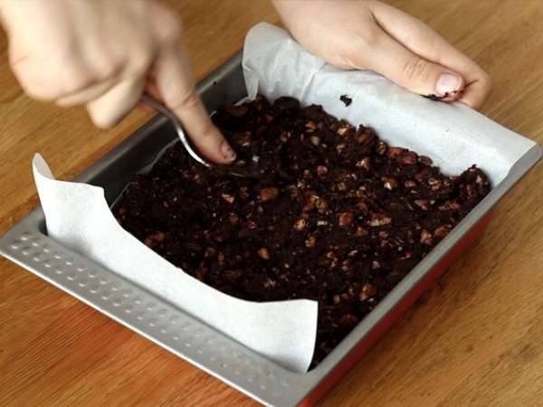 Brawnie - Brownie iz surovih datljev - Priprava korak 4