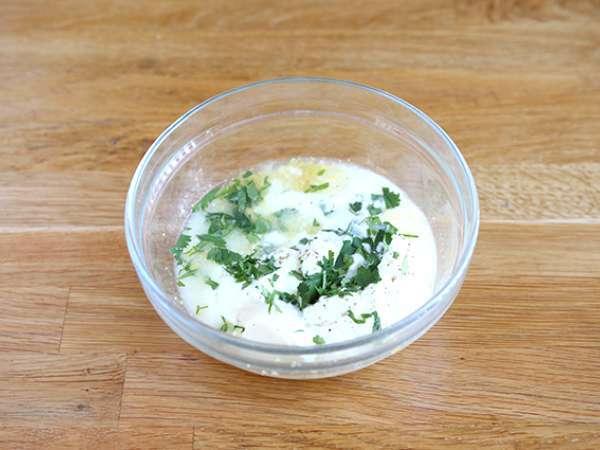 Nabodala iz mariniranega piščanca v jogurtovi/limonski omaki - Priprava korak 1