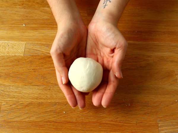 Gyozas s piščancem, korenčkom in gobami - Priprava korak 2