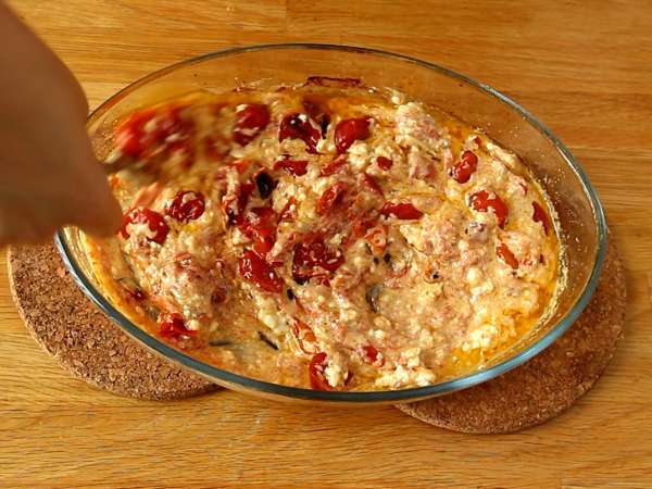 Tagliatelle feta češnjev paradižnik - pečene testenine s feto - Priprava korak 6