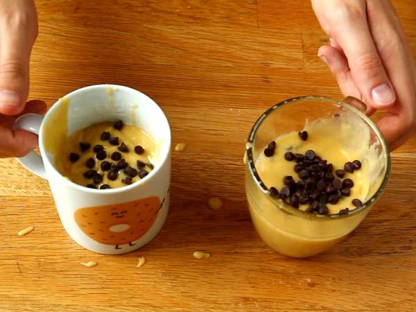 Piškotek za torto Mug - Priprava korak 4