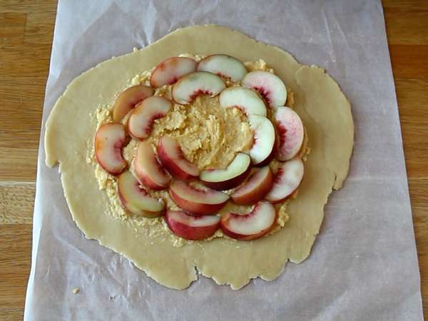 Rustikalni kolač z breskvijo in rožmarinom - Priprava korak 5