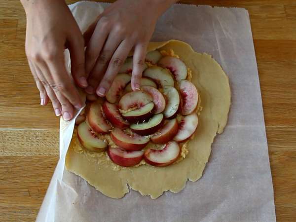 Rustikalni kolač z breskvijo in rožmarinom - Priprava korak 6