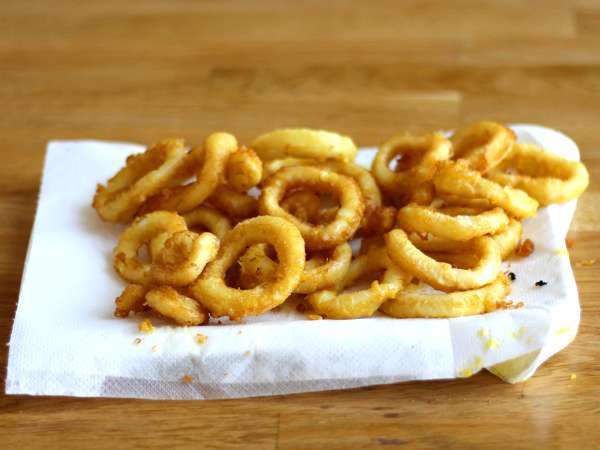 Calamares a la romana - opečeni lignji v testu - Priprava korak 4