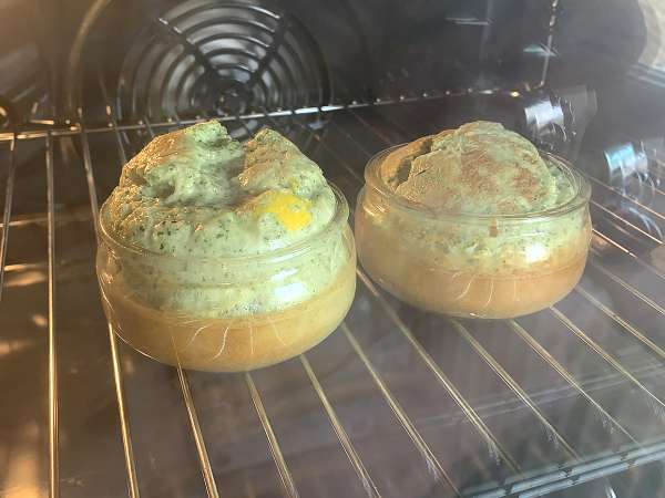 Jajca Cocotte s pestom - Priprava korak 3