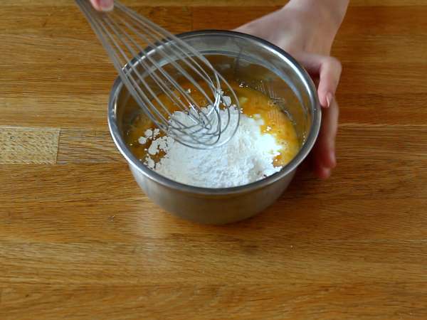 Zelo hitra in enostavna torta s samo 3 sestavinami! - Priprava korak 1