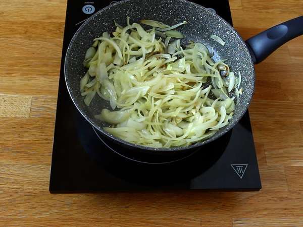 Bacalhau à Brás, enostaven in okusen tradicionalni portugalski recept - Priprava korak 4