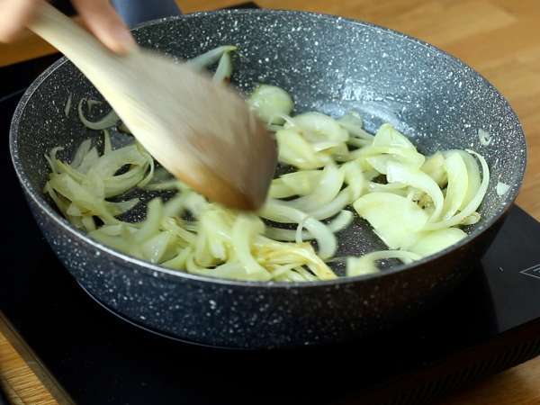 Pesto po kalabrijsko s kremnim sirom burrata - Priprava korak 4