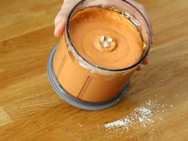 Pesto po kalabrijsko s kremnim sirom burrata - Priprava korak 5