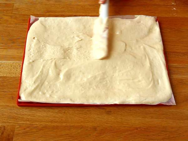 Kokosov zavitek s pasijonko, kot nalašč za Yule log - Priprava korak 2