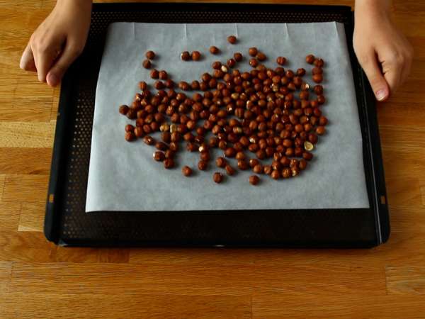 Domača gianduja, izjemno enostaven italijanski recept, ki se odlično poda h kavi! - Priprava korak 1