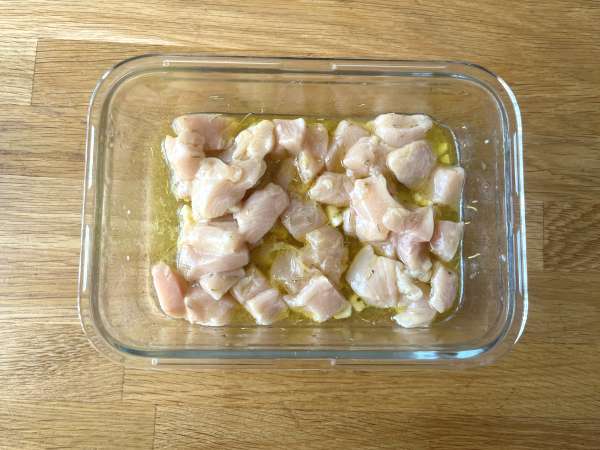 Riževa solata s piščancem, bučkami, pinjolami in glazuro iz balzamičnega kisa - Priprava korak 1