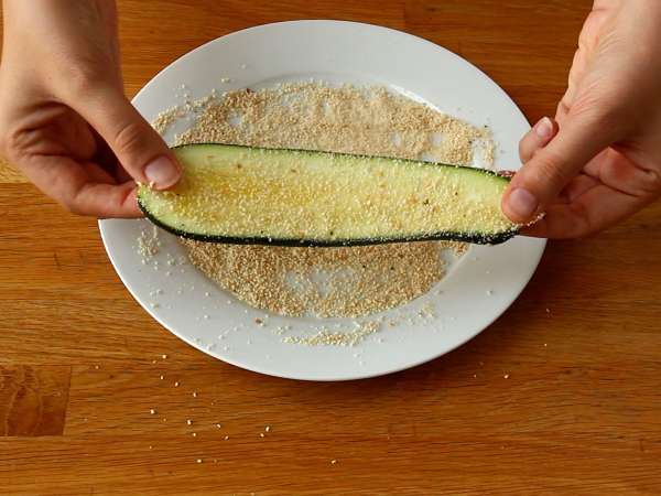 Pečeni bučkini zvitki s šunko in sirom scamorza - Priprava korak 2