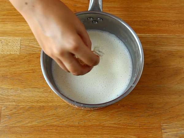 Pistacija panna cotta, enostaven recept, ki ga imajo vsi radi! - Priprava korak 3