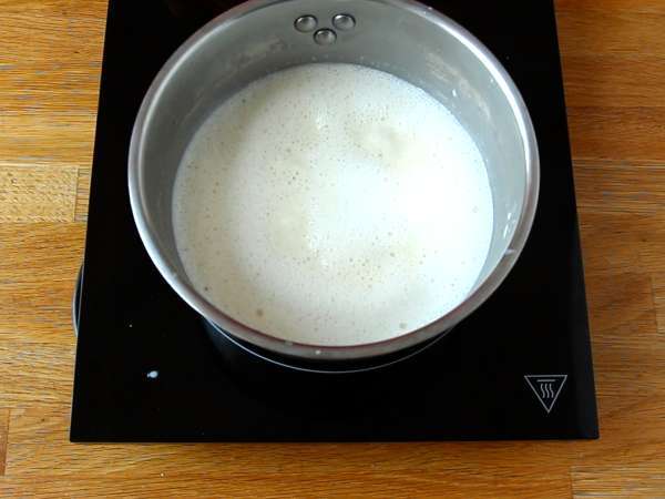 Vanilijeva panna cotta s figovo omako - Priprava korak 2