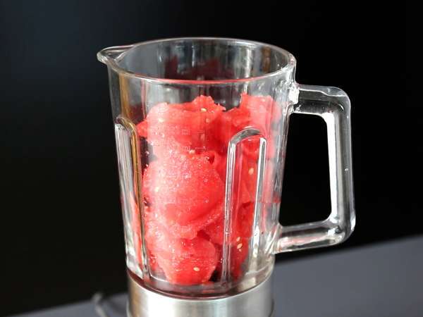 Arbuzni frosé: super osvežilni koktajl granita z roséjem! - Priprava korak 2