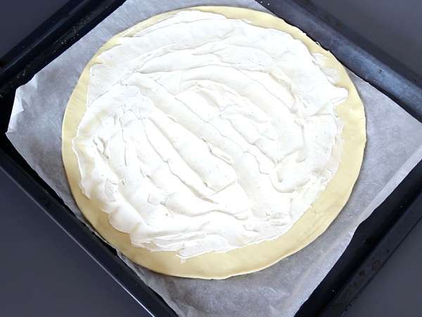 Listnato pecivo z lososom in slanino, kot nalašč za prigrizek ob aperitivu. - Priprava korak 2