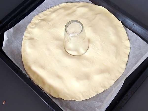 Listnato pecivo z lososom in slanino, kot nalašč za prigrizek ob aperitivu. - Priprava korak 4