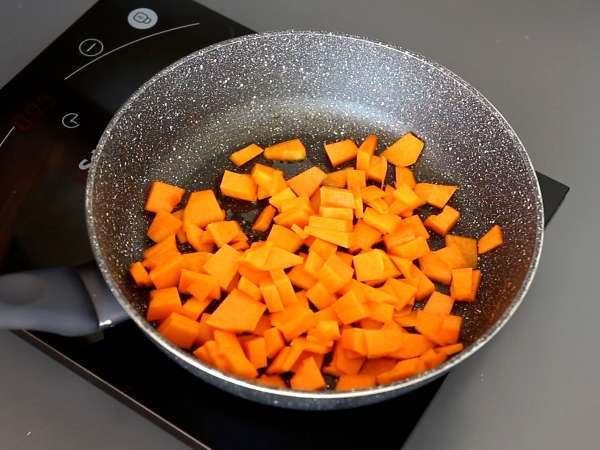 Omaka iz buč in rikote, odlična s testeninami ali nadevana v raviole! - Priprava korak 1