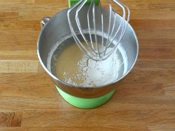 Halloween Bundt torta, čokoladna torta z okusom za usta - Priprava korak 2