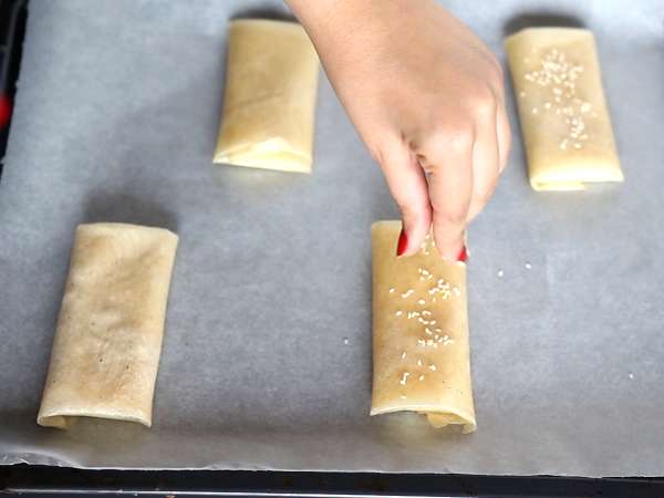 Feta Saganaki, grški recept za hrustljavce iz fete in medu - Priprava korak 4