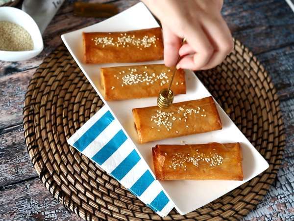 Feta Saganaki, grški recept za hrustljavce iz fete in medu - Priprava korak 6