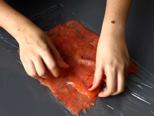 Lososov zvitek z rikoto in pistacijami - Priprava korak 3