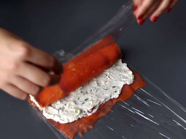 Lososov zvitek z rikoto in pistacijami - Priprava korak 5