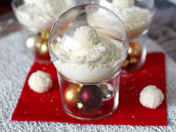 Kokosovi verrini v slogu Raffaello - pravljična sladica v snežni krogli - Priprava korak 8