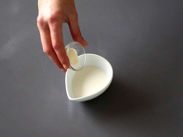 Čokoladni in nugatni lončki. Enostaven recept - Priprava korak 3