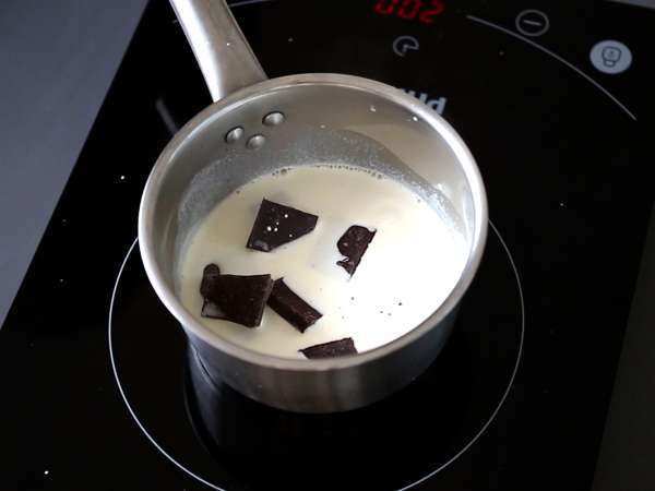 Čokoladni in nugatni lončki. Enostaven recept - Priprava korak 9