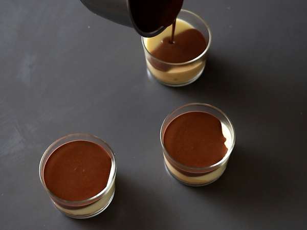 Čokoladni in nugatni lončki. Enostaven recept - Priprava korak 11