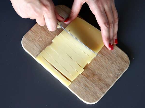 Kako pripravite krožnik s sirom? - Priprava korak 2