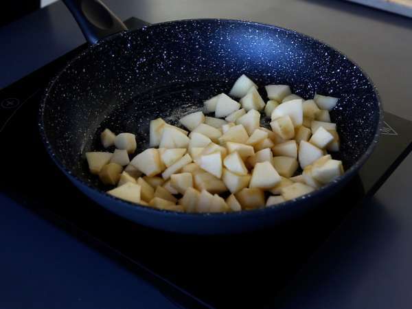 Jabolčni in lešnikovi kremni zavitki za Epifanijo - Priprava korak 2