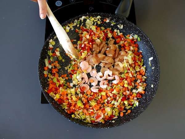 Nasi goreng, indonezijska riževa jed - Priprava korak 5