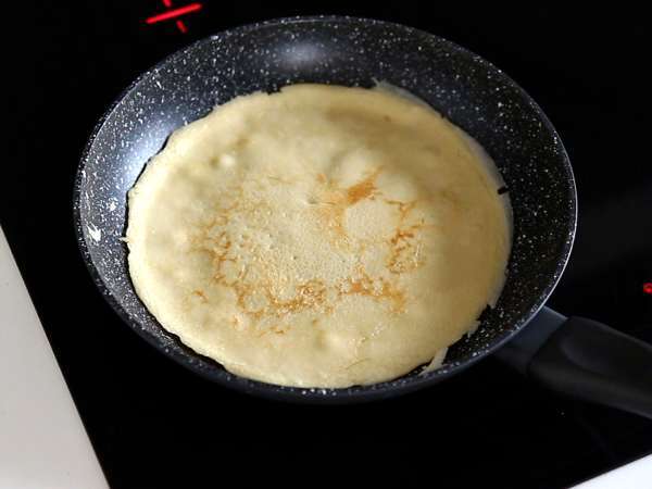 Palačinka v slogu tiramisuja s kavo in kakavom - Priprava korak 1