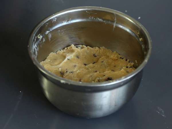 Piškotki, preliti s čokoladnim ganachejem, v slogu korenčkovega lonca - Priprava korak 2