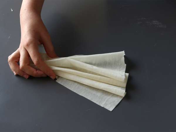 Torta z mrvicami, super hrustljava torta, ki jo je enostavno pripraviti - Laz Borek turc facile - Priprava korak 1