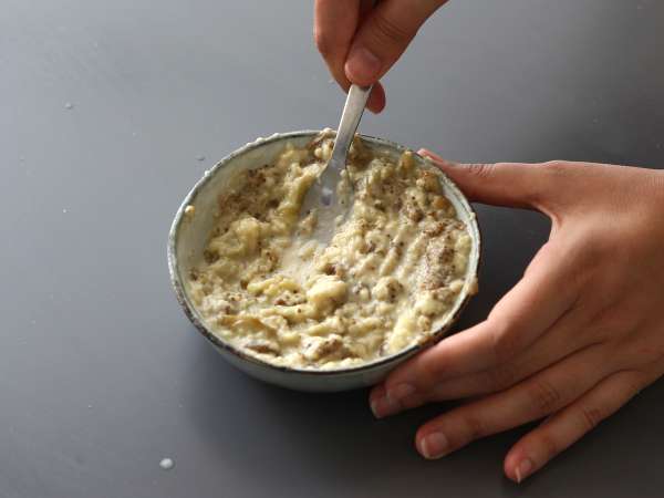 Baba ganoush, okusen libanonski namaz iz jajčevcev - Priprava korak 6